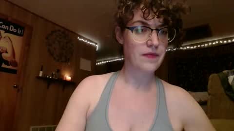 oopsieeyes online show from December 15, 7:46 am