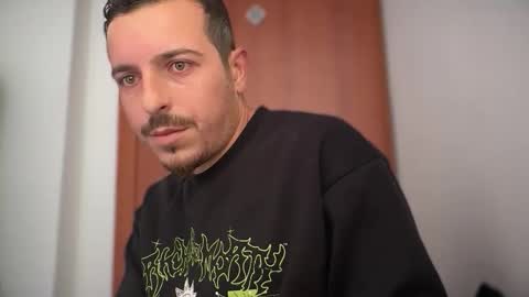 or online show from December 4, 10:59 am