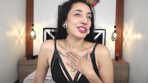 ORIANNA online show from December 3, 7:03 pm