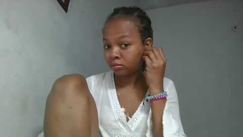 Snapshot of ornellahhh chatting on October 17, 2:32 pm ornellahhh online show from October 17, 2:32 pm
