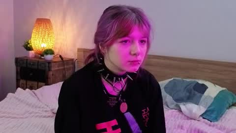 Ashley online show from September 18, 7:18 pm