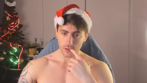 Oscar online show from December 20, 9:33 pm