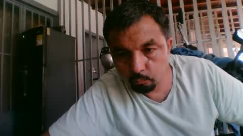 oscarjhe3512 online show from November 7, 3:14 pm