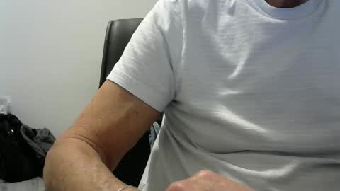 Ossi online show from March 14, 2:15 am