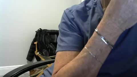 Ossi online show from January 17, 3:27 am