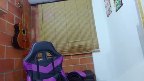 ostin santos 10 online show from August 6, 2:53 am
