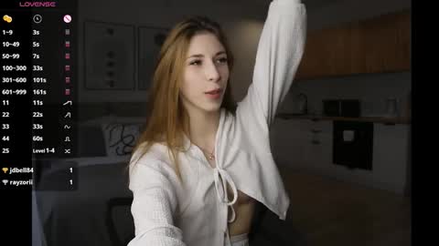 Anne online show from December 3, 8:26 am