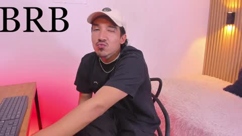 Otto Andrew online show from April 19, 3:07 am