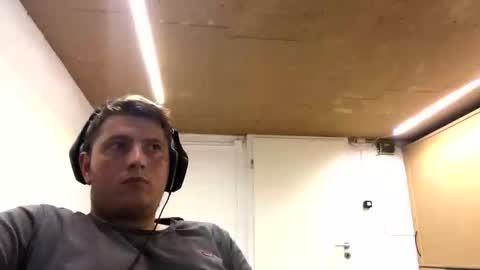 outflayd online show from November 6, 12:13 am