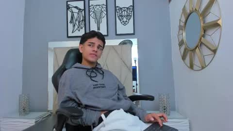 Snapshot of owen__johnson chatting on September 12, 11:56 am Owen Johnson online show from September 12, 11:56 am