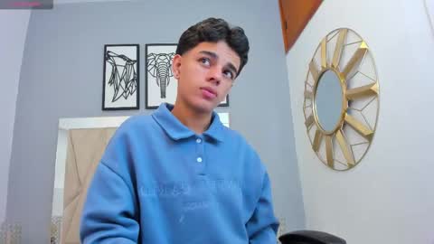 Snapshot of owen__johnson chatting on October 15, 11:33 am Owen Johnson online show from October 15, 11:33 am