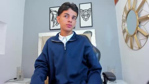 Snapshot of owen__johnson chatting on October 18, 11:25 am Owen Johnson online show from October 18, 11:25 am