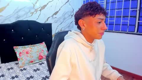 sexy owen online show from September 17, 10:13 pm