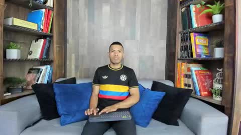 Snapshot of owenpierce1 chatting on October 8, 12:00 pm Owen online show from October 8, 12:00 pm