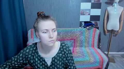 Ella online show from November 2, 1:11 pm