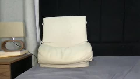 Javi    online show from February 25, 5:19 am