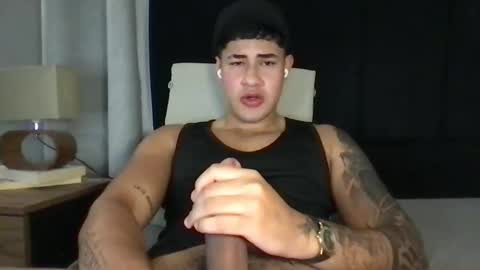 Javi    online show from February 21, 4:29 am