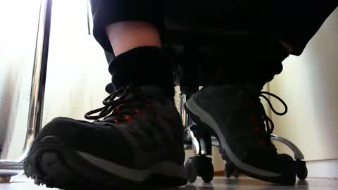 Pablo Meness online show from March 3, 2:39 pm