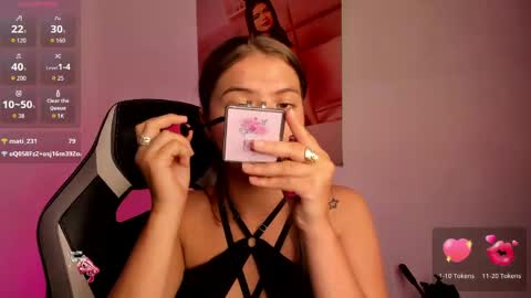 Paige online show from April 28, 2:38 am