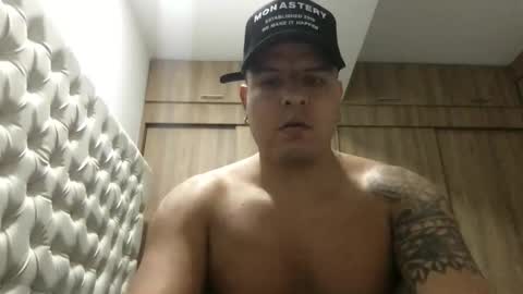 paisaexotico online show from October 31, 4:57 am