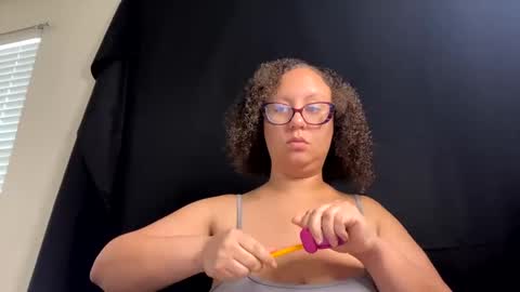 Paislee Haze online show from December 16, 7:32 pm