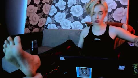 palmer_haze online show from November 13, 8:22 pm