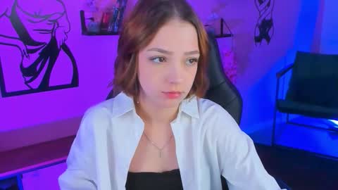 Snapshot of pambeeslyy chatting on October 4, 8:56 am Pam online show from October 4, 8:56 am