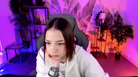 Pam online show from November 25, 9:19 am