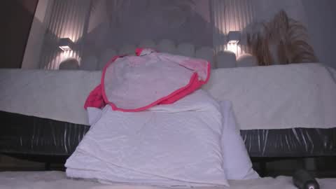 pamela online show from November 25, 11:47 pm