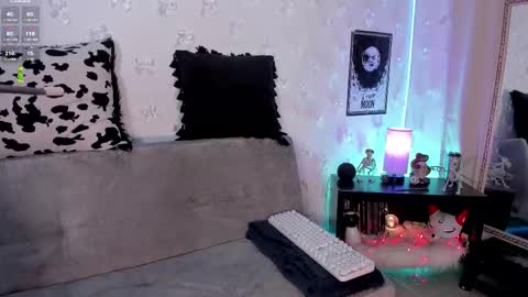 pamela online show from March 18, 5:46 am