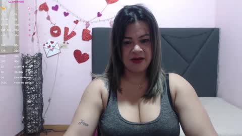 pamela_echeverria online show from March 27, 11:22 am