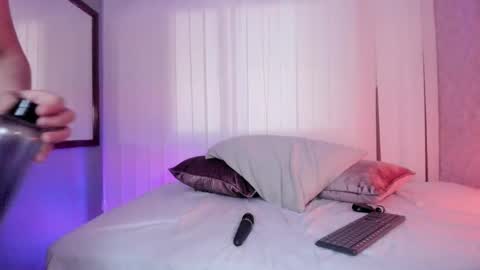 pamela_johnsonn online show from February 7, 6:55 pm