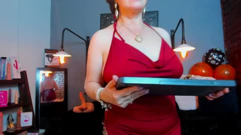 pamela_mature41 online show from May 6, 2:39 am