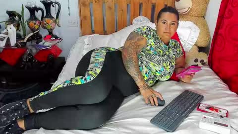 Pamela online show from November 4, 7:59 pm