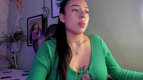 Ana Laura online show from April 15, 5:22 am