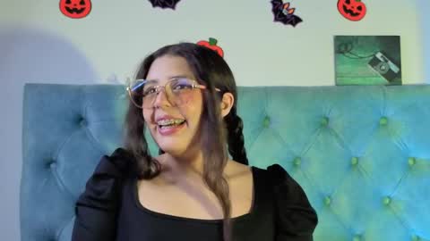 Snapshot of paola_lyon chatting on October 8, 6:47 pm Paola Lyon online show from October 8, 6:47 pm
