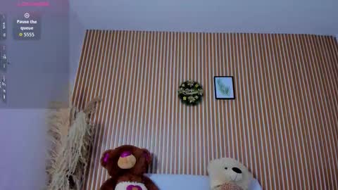 paola online show from January 9, 1:00 am