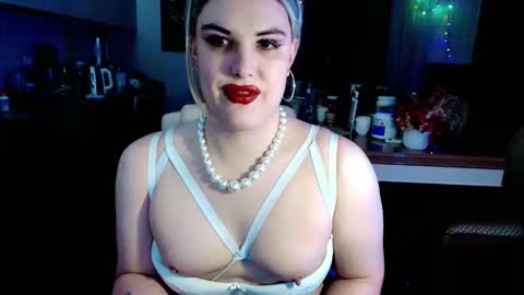 Sarina Williams online show from April 19, 1:34 pm