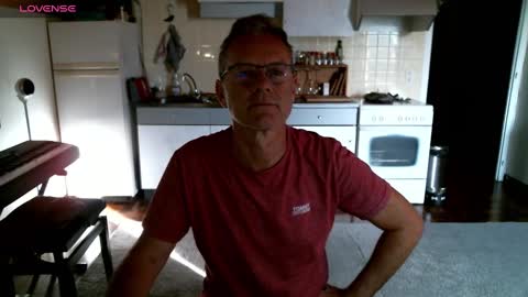 papa_show online show from December 13, 9:24 am