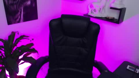 Paris D angelo online show from March 3, 1:31 am