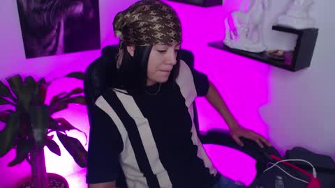 Paris D angelo online show from February 27, 11:37 pm