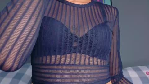 Snapshot of parisfox_ chatting on October 2, 11:42 am PARIS online show from October 2, 11:42 am