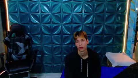 park_jimin1 online show from January 13, 3:36 am