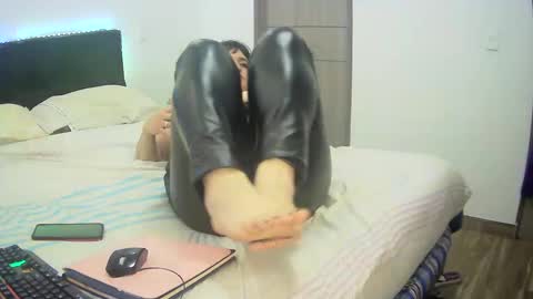Snapshot of pasiondominante chatting on October 16, 6:40 pm Pasiondominante online show from October 16, 6:40 pm