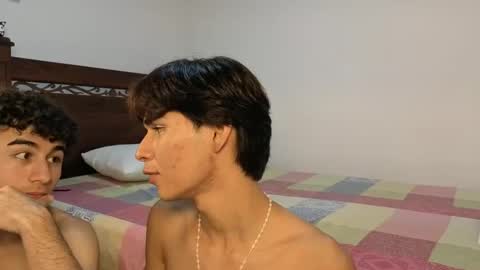 Snapshot of patri_ck_villa chatting on September 22, 10:58 pm patri_ck_villa online show from September 22, 10:58 pm