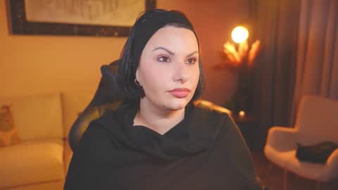 Patricia online show from October 31, 7:14 pm