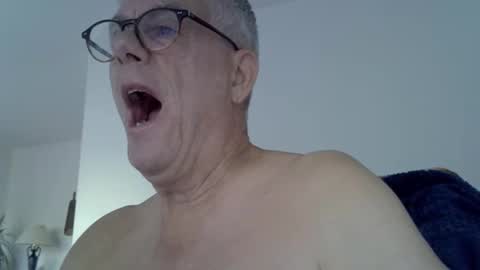 patrick5275 online show from September 17, 5:55 am