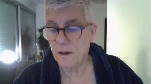 patrick5275 online show from April 8, 4:15 am