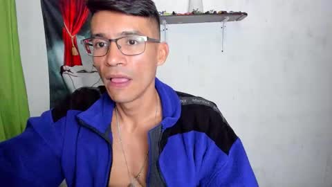 EDUAR Independent model online show from February 1, 11:24 pm