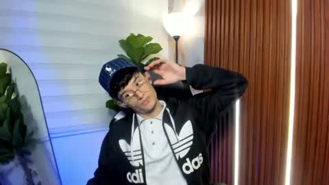 Patrick online show from July 19, 3:42 am
